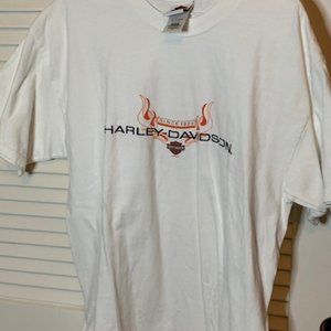 Large Harley Davidson T-shirt Yeagers Sedalia, Mo